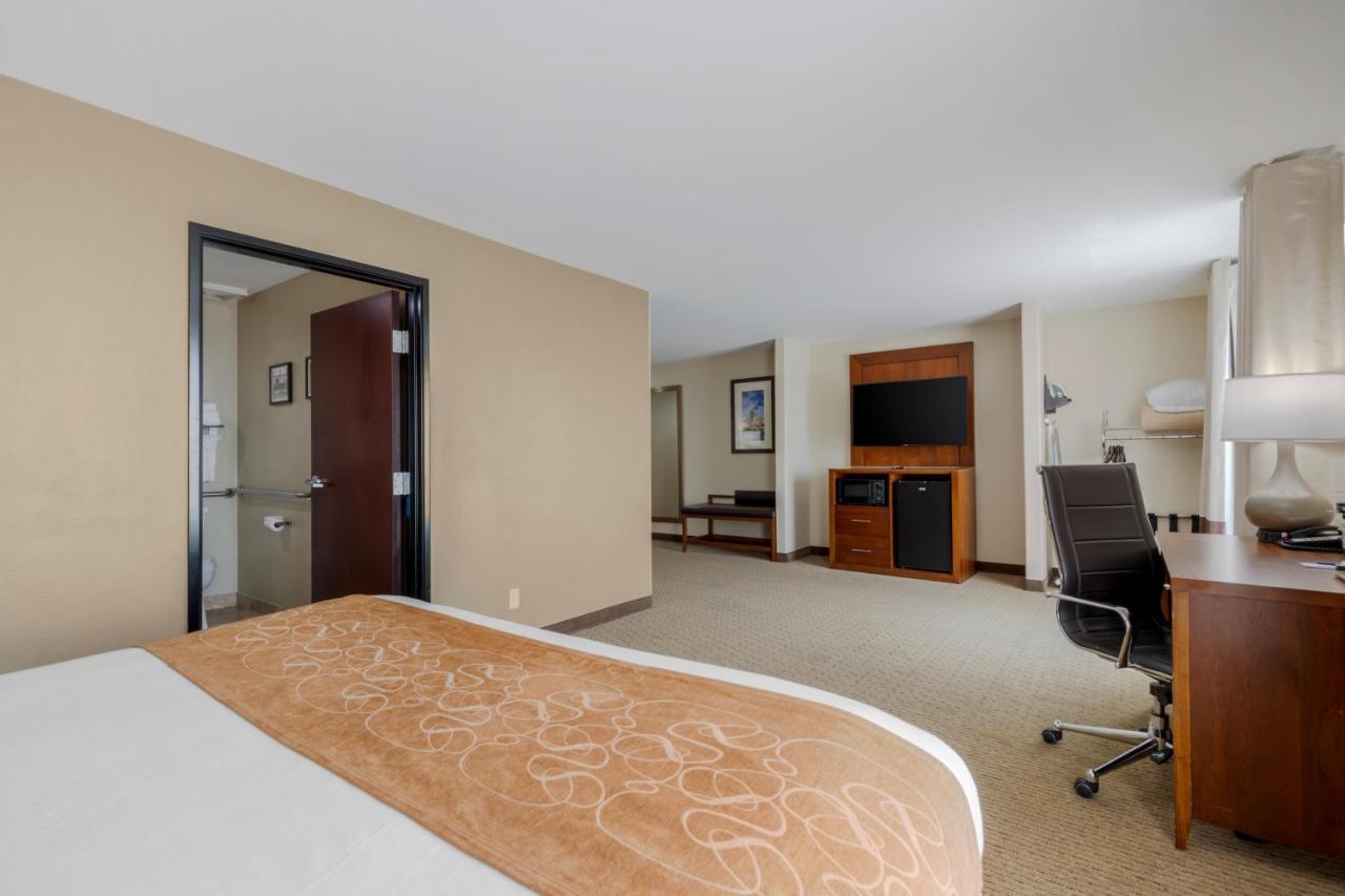 Comfort Suites Pflugerville - Austin North Екстер'єр фото